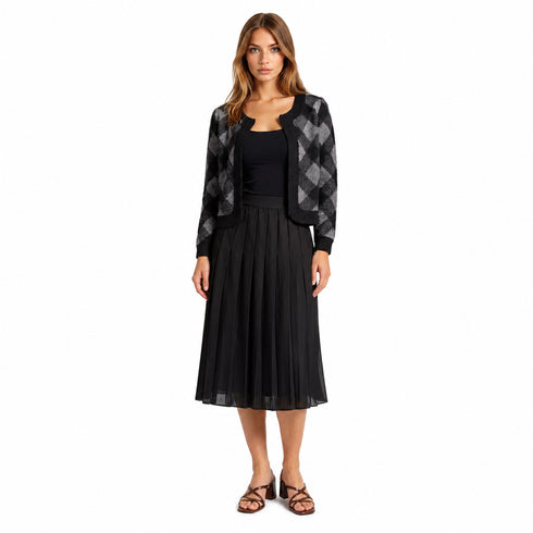 Chic Argyle Pleated Cropped Jacket – Modern Black & Grey Lightweight Cardigan